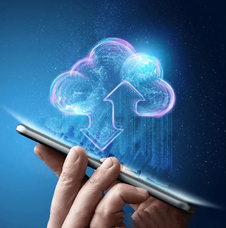 Cloud-Connected and Offline-Ready Android Systems
